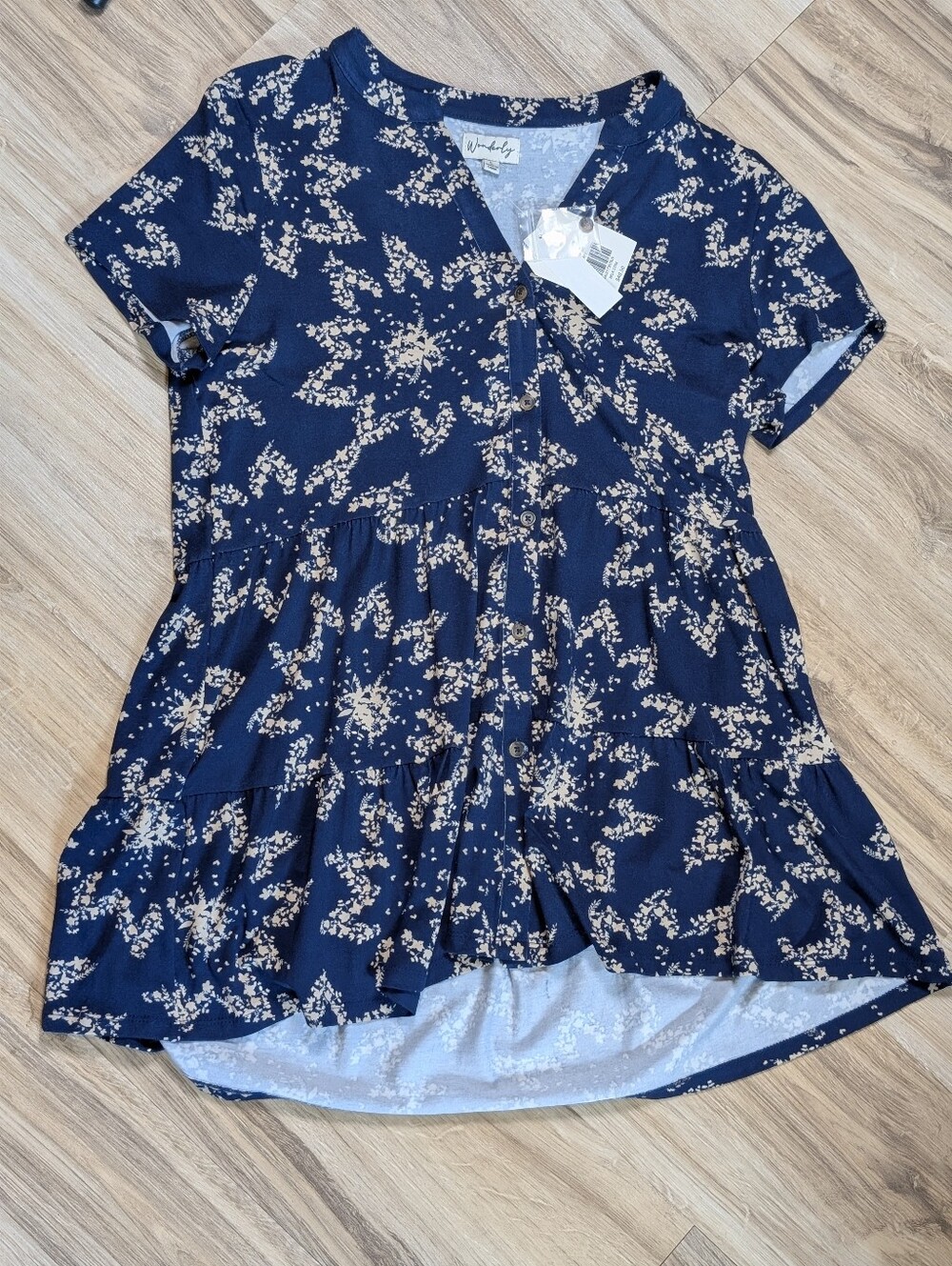 Wonderly Short Sleeve Navy/Tan Top NWT